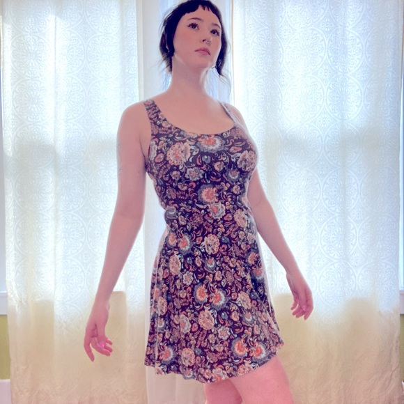 Ecote Dresses & Skirts - Ecoté floral skater dress